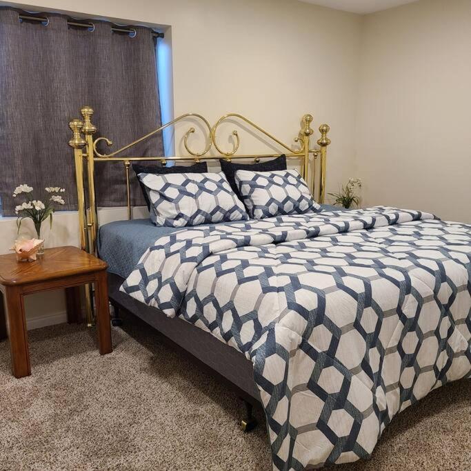Villa Entire Huge Basement! Fast Wifi! Private Entrance! à Salt Lake City Extérieur photo